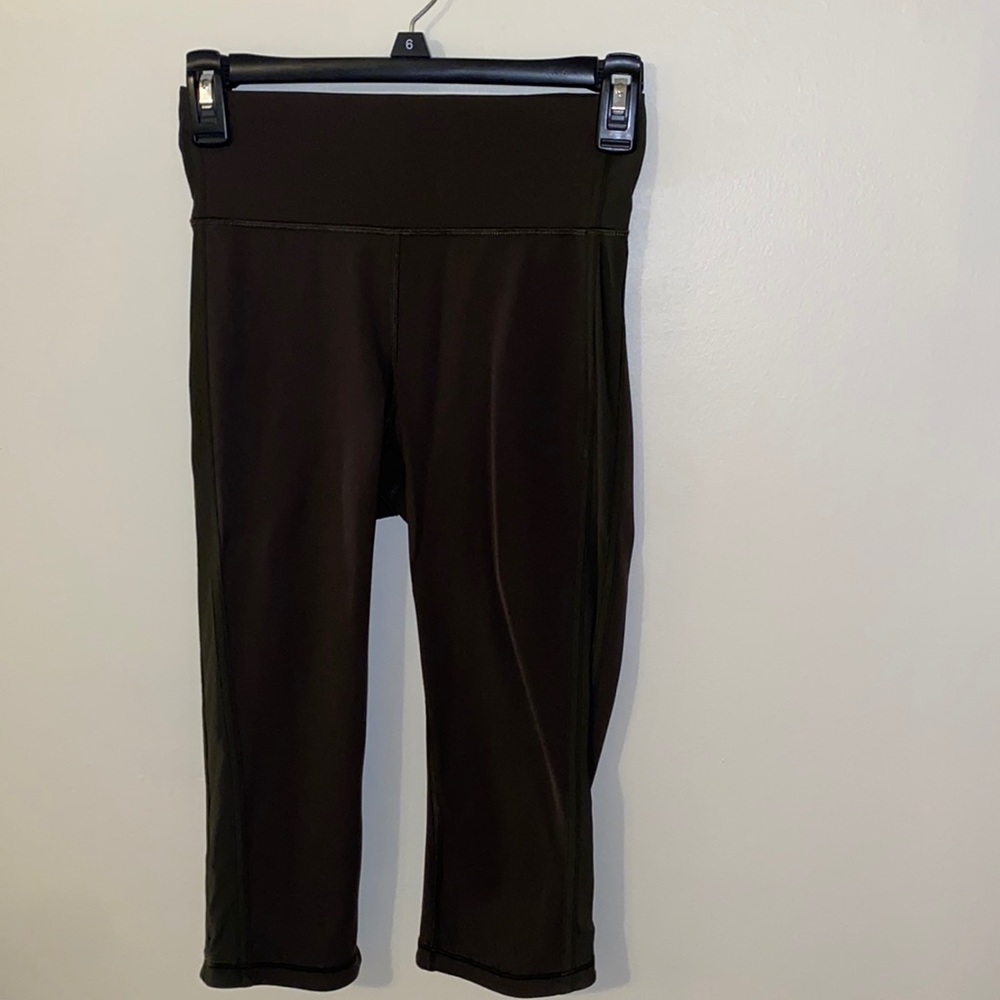 Lulu Cropped Leggings